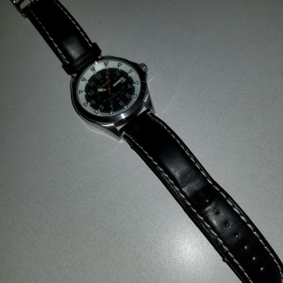 Men's wrist watch - Picture 1 of 2